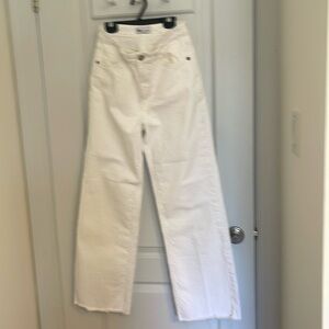 Zara Wide leg, white jeans, size 6 excellent condition